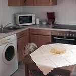 Apartmenthaus Seetempel שרבאוץ